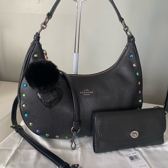 Coach EAST/WEST HARLEY HOBO WITH HOLOGRAM LACQUER RIVETS & WALLET - Picture 6 of 15